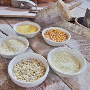 Yellow & White Non-GMO Grits, Cornmeal & Polenta